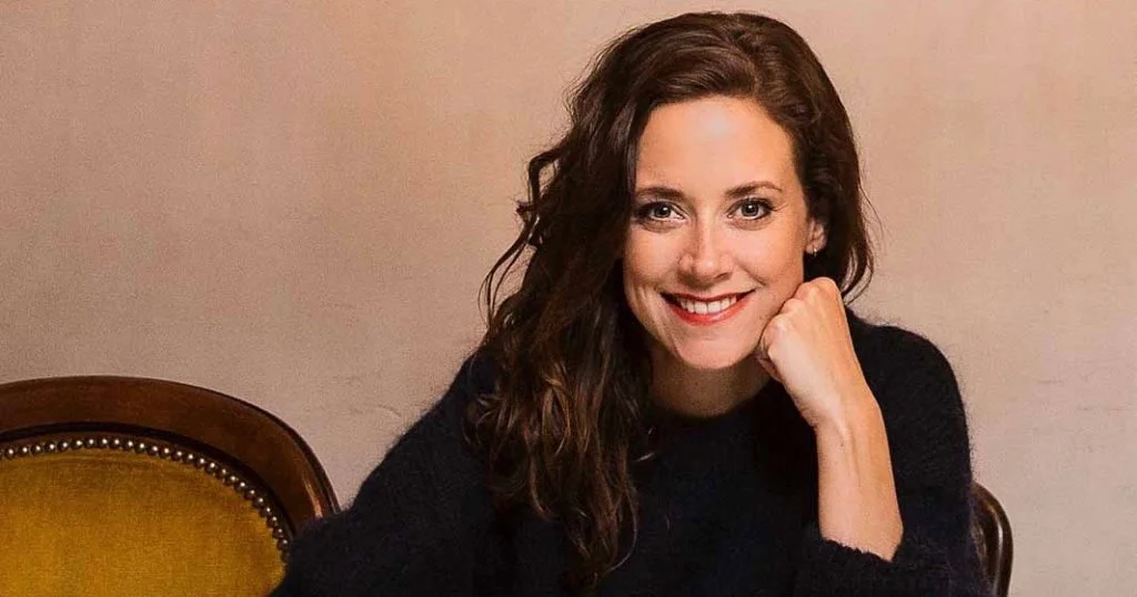 Mit wem ist Anja Knauer verheiratet? – Alles über das Liebesleben der Schauspielerin